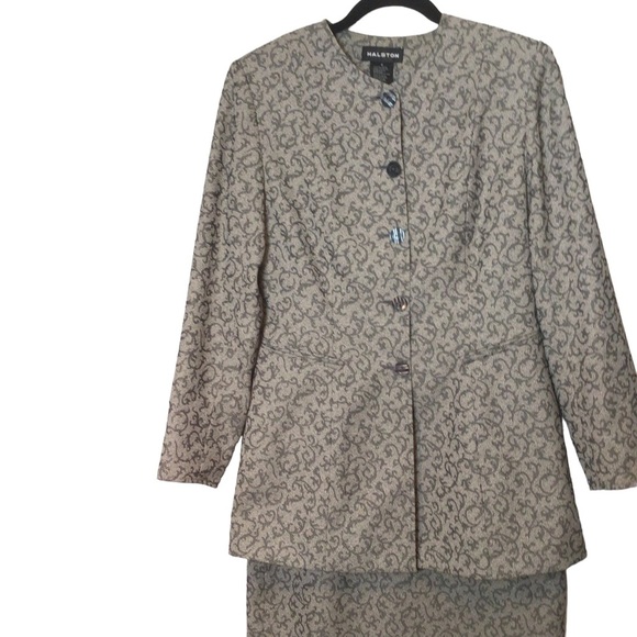 Halston Long Full button Jacket and Skirt Suit Women's Size 6 - Picture 6 of 14